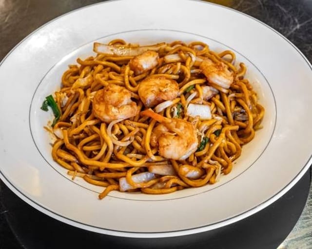 Lo Mein.