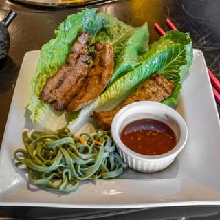 Beef with Lettuce Wrap