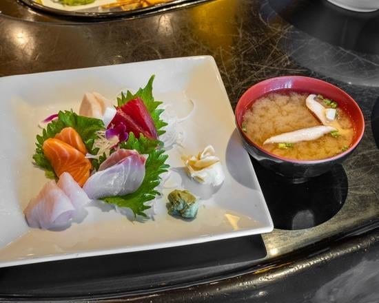 Sashimi Lunch 4 Me.
